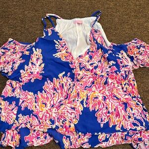 Lily Pulitzer coral pattern top!